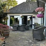 펜션 Entspannung Am Niederrhein - Grosses Helles Haus Mit Kamin 엠메리흐